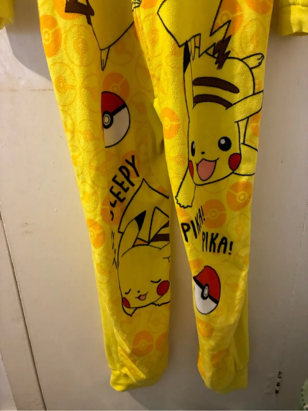 Pokemon Pikachu Kids Hooded Blanket Sleeper Pajamas Size XL 14/16